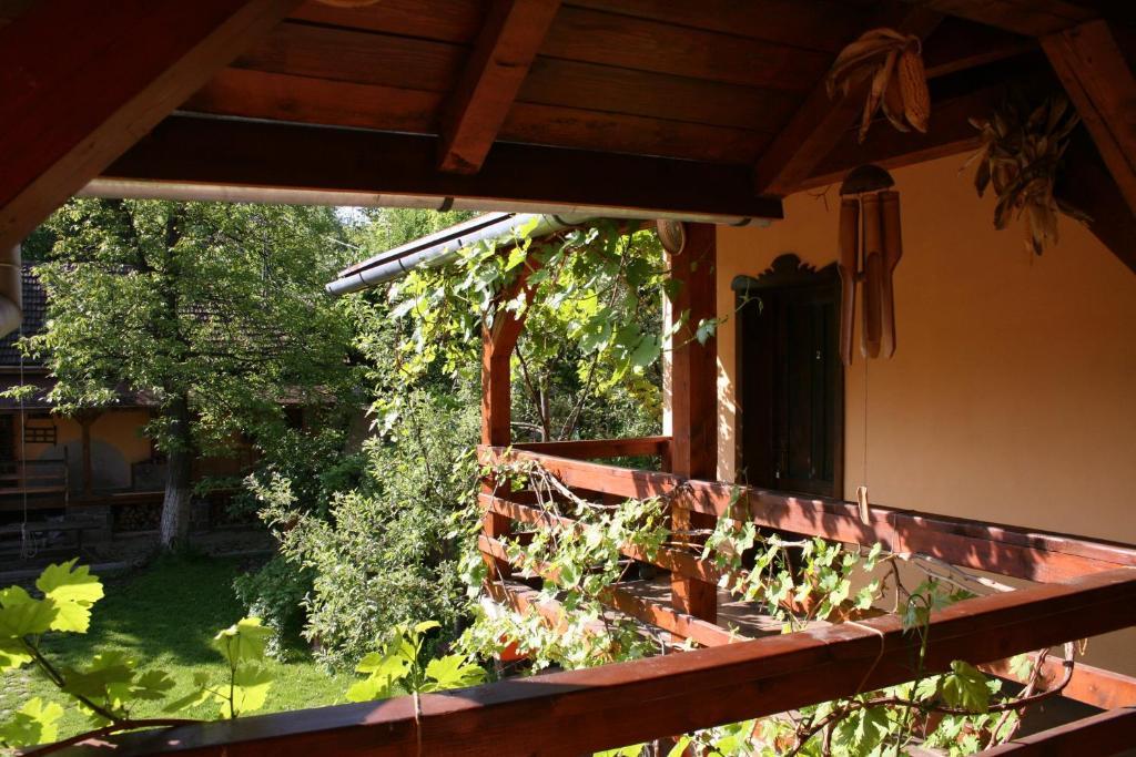 Arts And Crafts Guesthouse Baia-Sprie Room photo